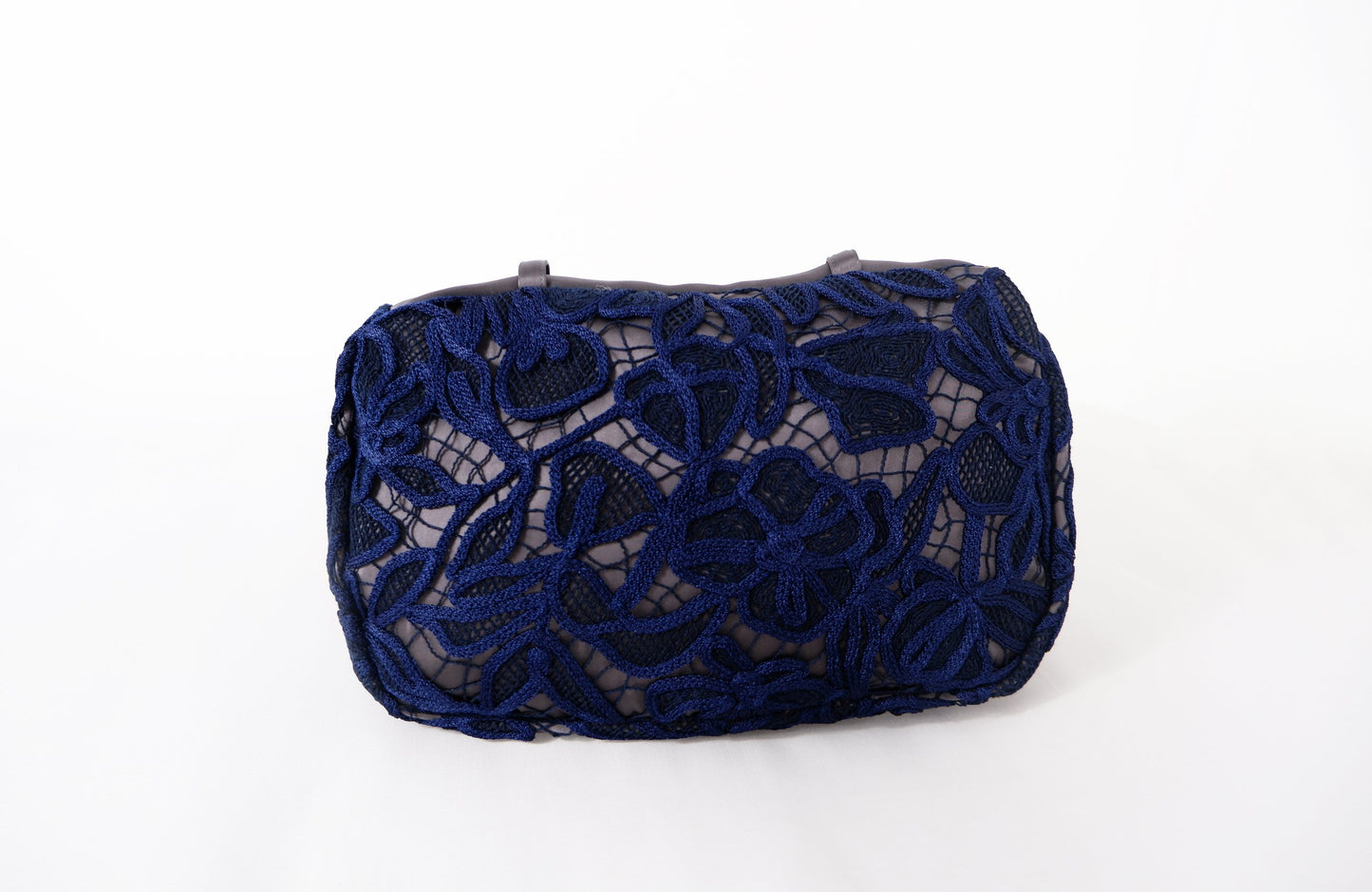 EMBROIDERED NAVY BAG