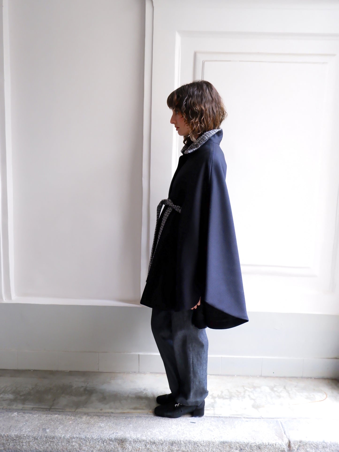 ANGELE NAVY TWEED CAPE