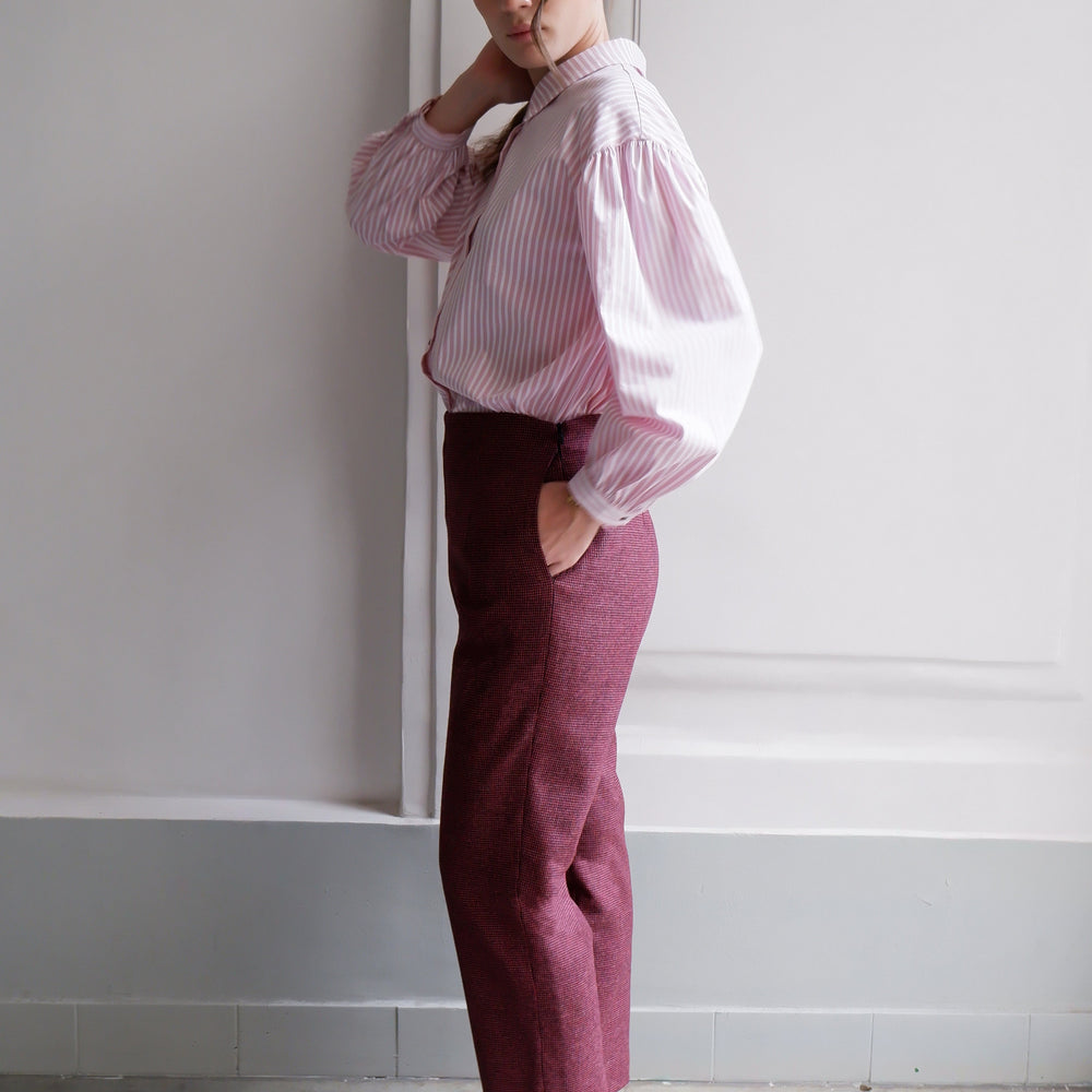 
                      
                        EDITH PINK STRIPES BLOUSE
                      
                    