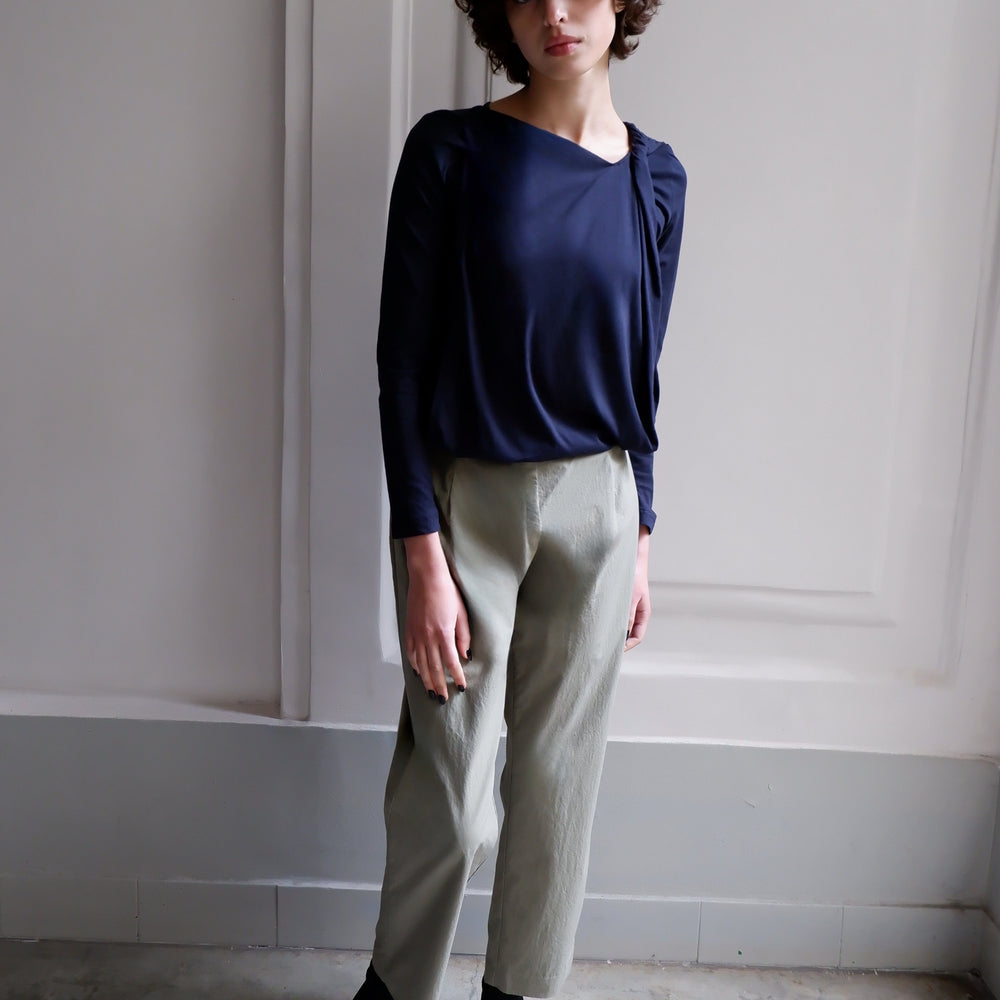 
                      
                        CATHERINE TOP JERSEY GRIS 
                      
                    