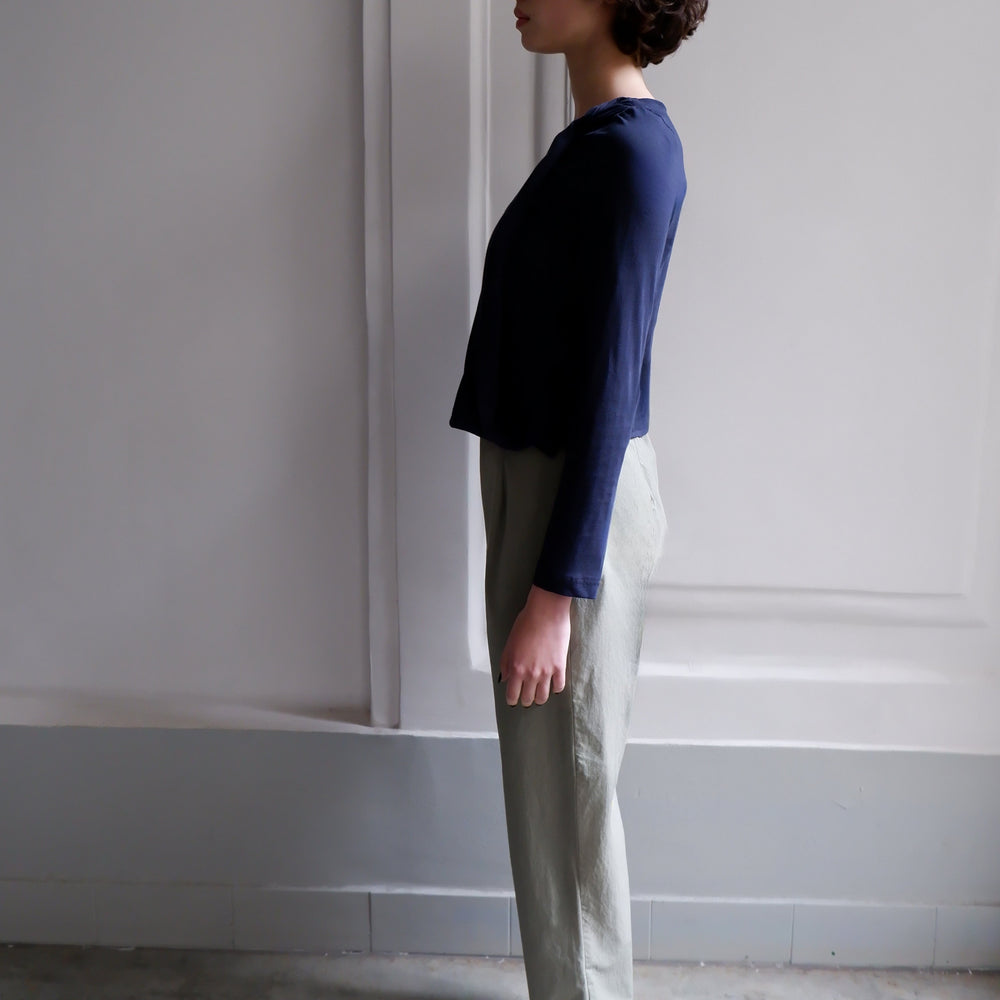 
                      
                        CATHERINE TOP JERSEY GRIS 
                      
                    