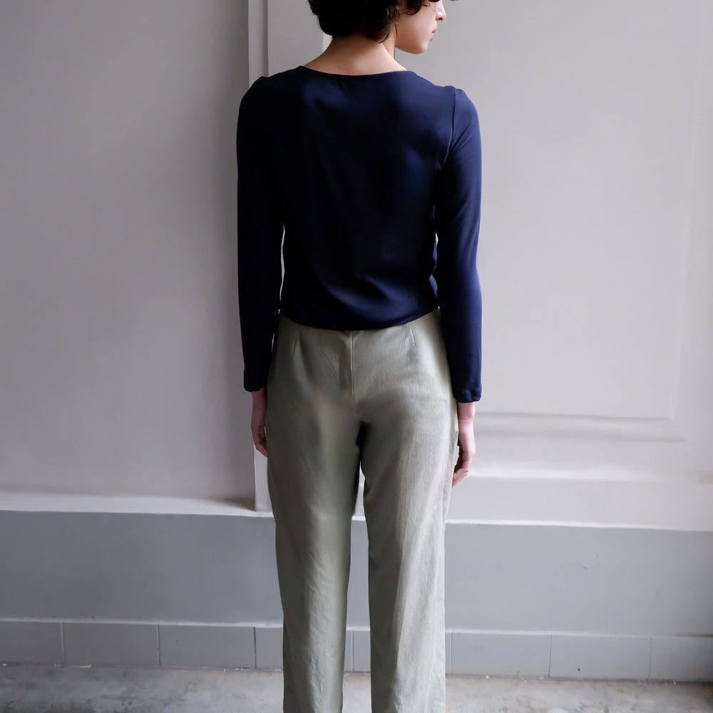 
                      
                        CATHERINE TOP JERSEY GRIS 
                      
                    