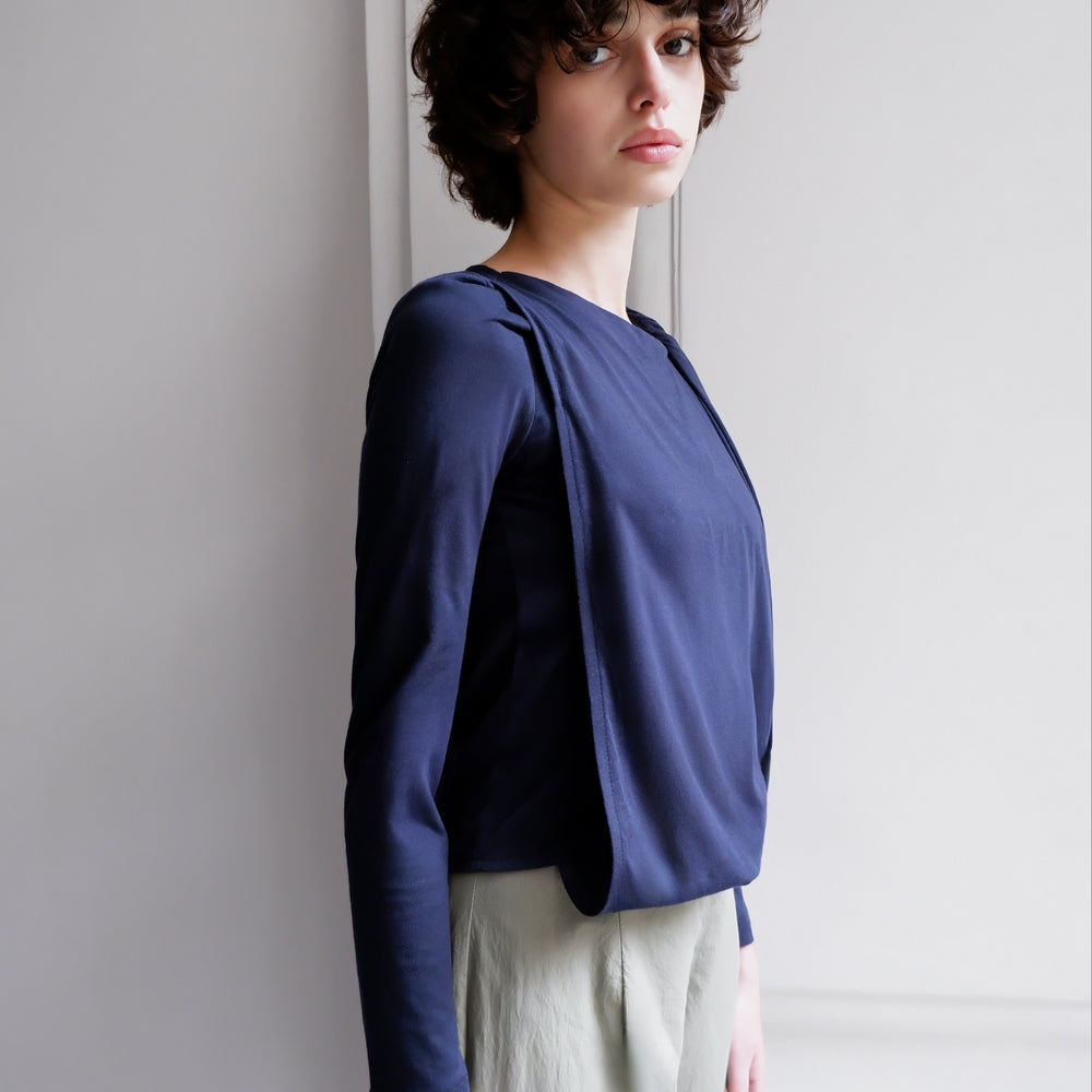 
                      
                        CATHERINE TOP JERSEY GRIS 
                      
                    