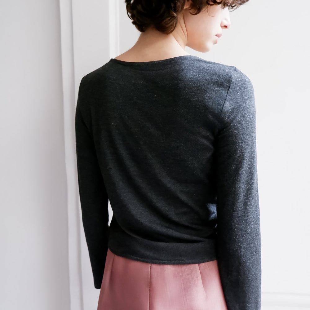 
                      
                        CATHERINE TOP JERSEY GRIS 
                      
                    