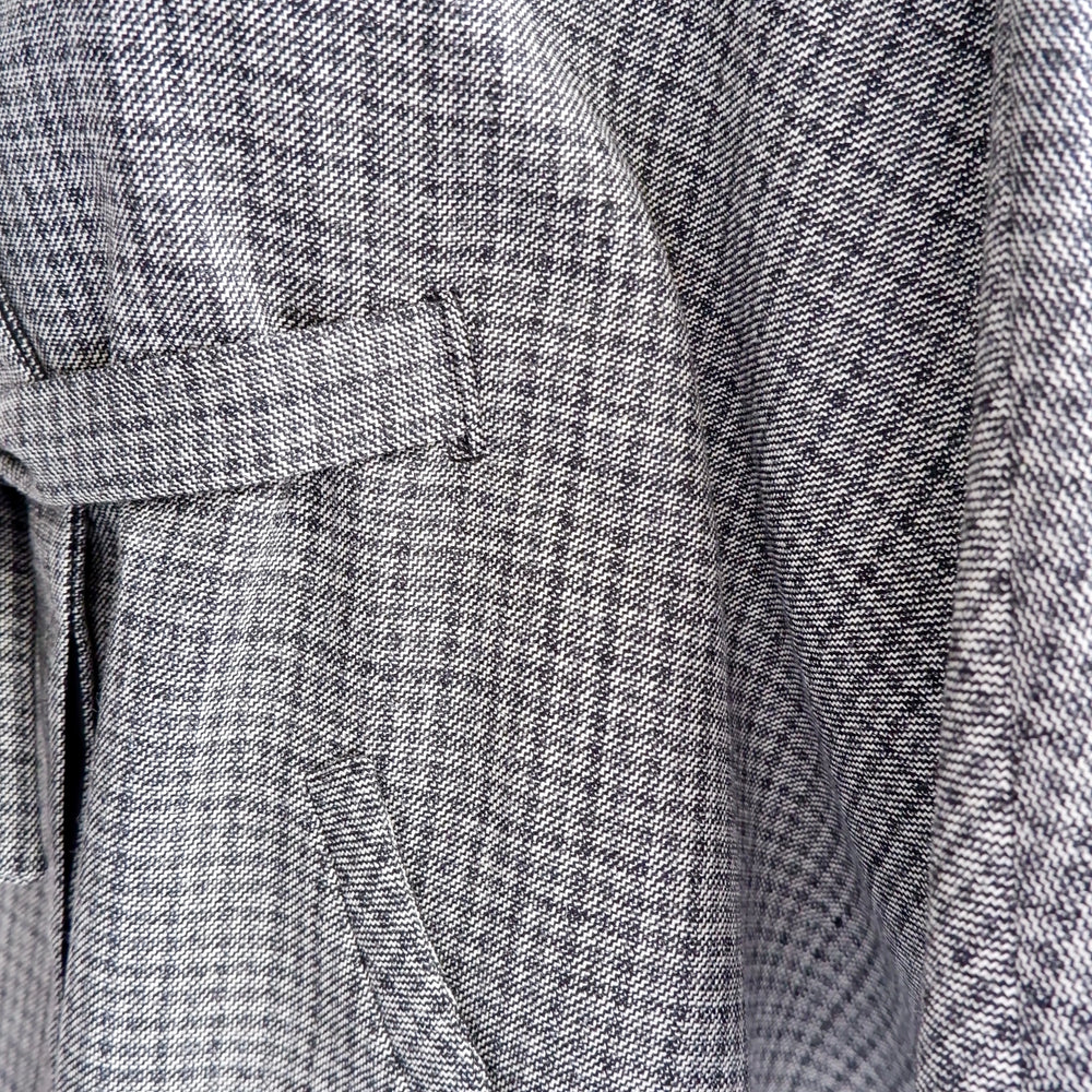 
                      
                        ANGELE WOOL BLEND JACQUARD CAPE (Black and White)
                      
                    