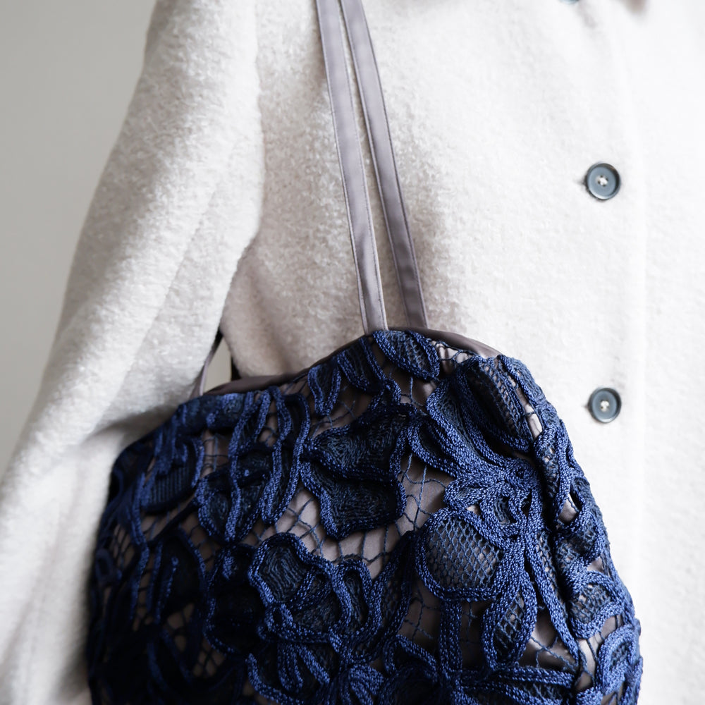 EMBROIDERED NAVY BAG