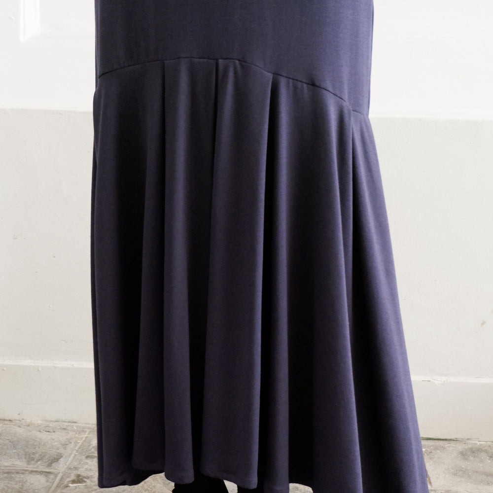 
                      
                        GISELE NAVY DRESS
                      
                    