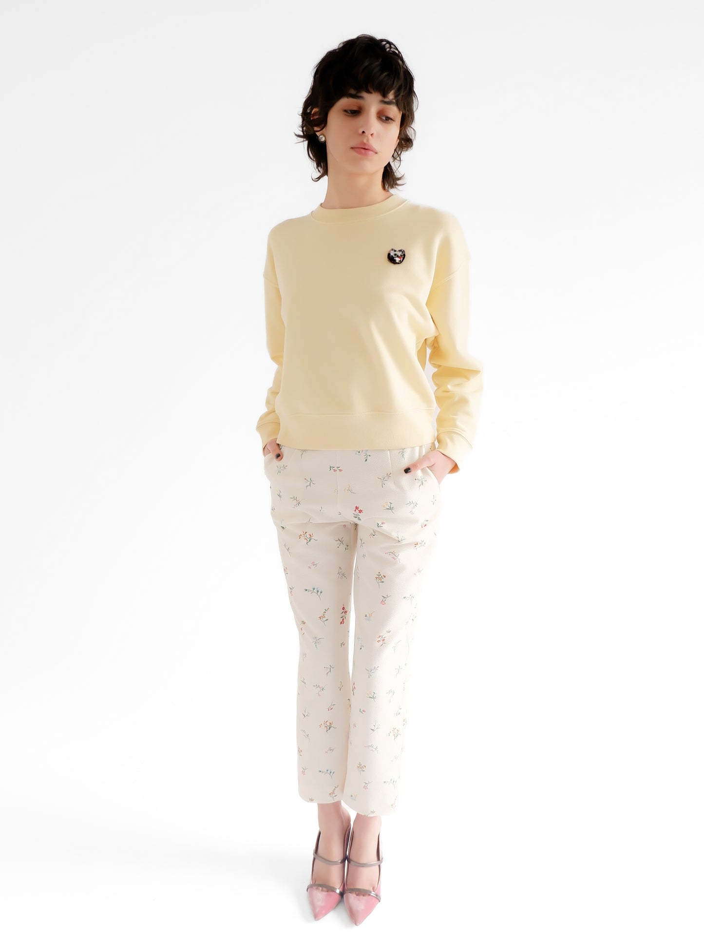 CHLOE WHITE FLOWER PANTS