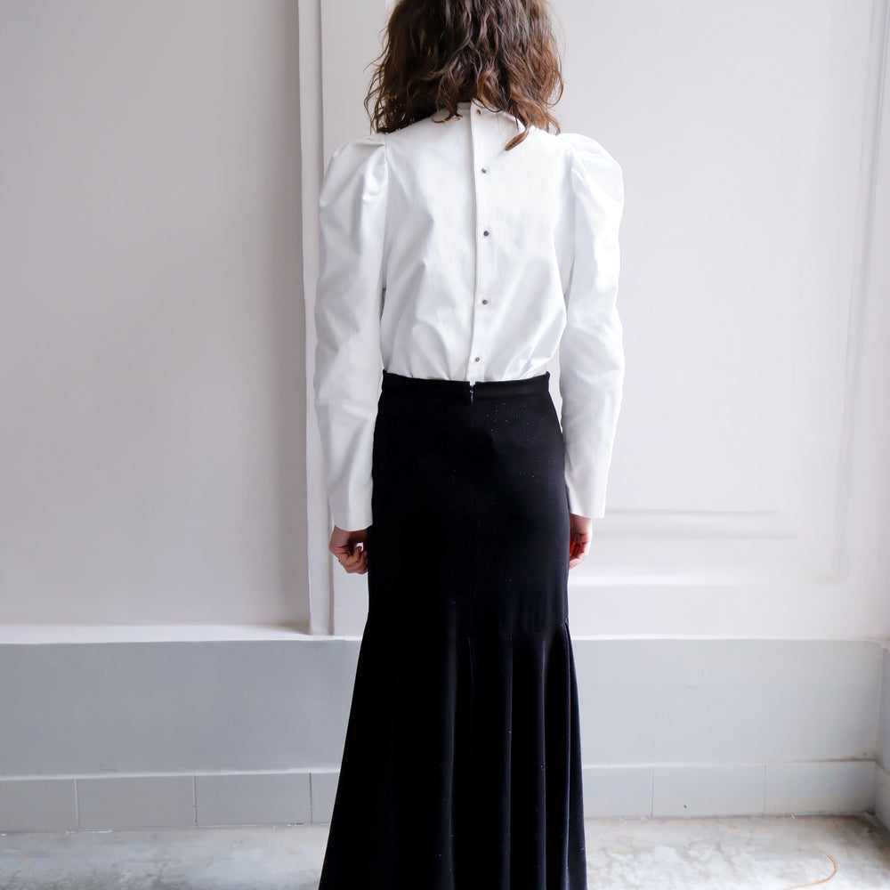 
                      
                        AUBE BLACK VELVET SKIRT
                      
                    