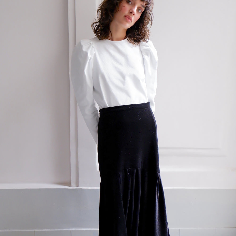 
                      
                        AUBE BLACK VELVET SKIRT
                      
                    
