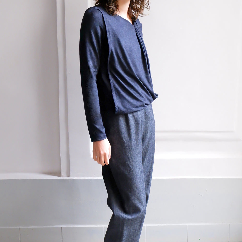 
                      
                        CATHERINE GREY JERSEY TOP
                      
                    