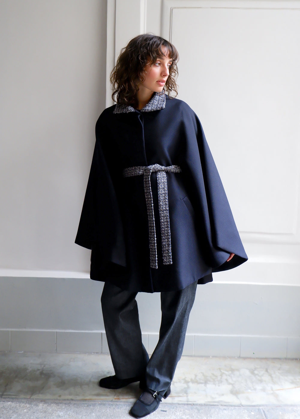 ANGELE NAVY TWEED CAPE