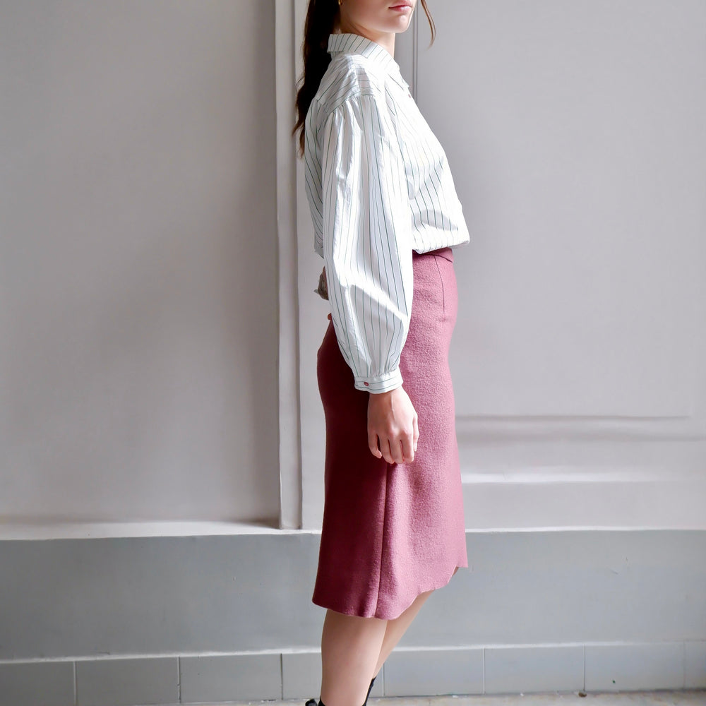 
                      
                        EDITH GREEN STRIPES BLOUSE
                      
                    