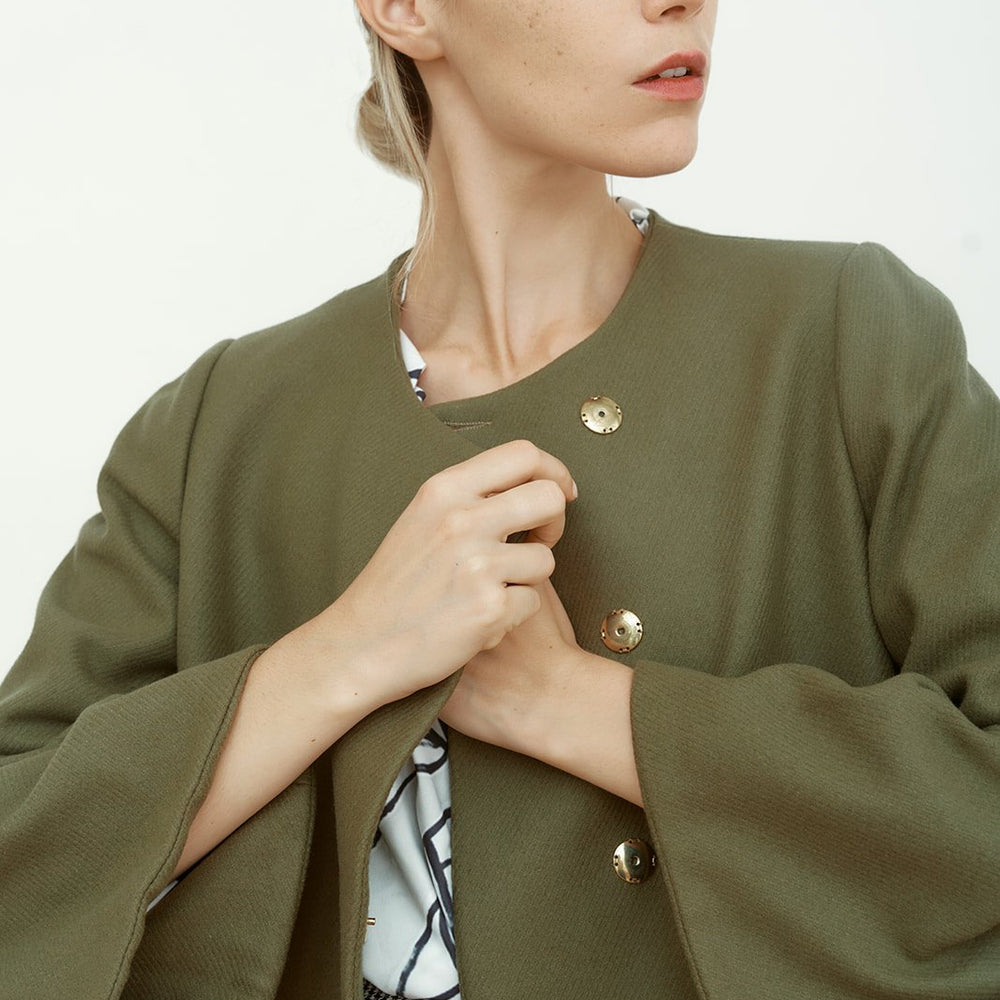 
                      
                        VESTE JADE
                      
                    