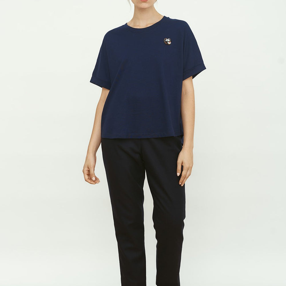 
                      
                        T-SHIRT BLEU MARINE ANNA
                      
                    