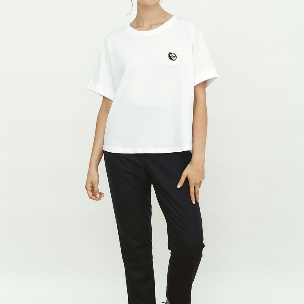 
                      
                        ANNA WHITE T-SHIRT
                      
                    