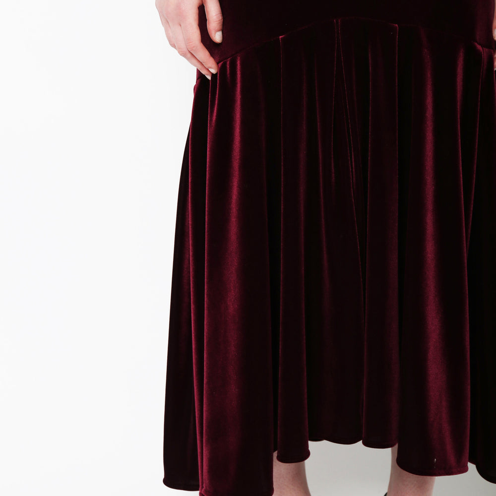 
                      
                        MARIA SKIRT BURGUNDY VELVET
                      
                    