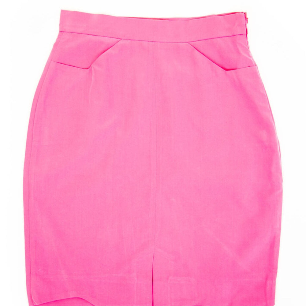 
                      
                        KIM PINK SKIRT
                      
                    