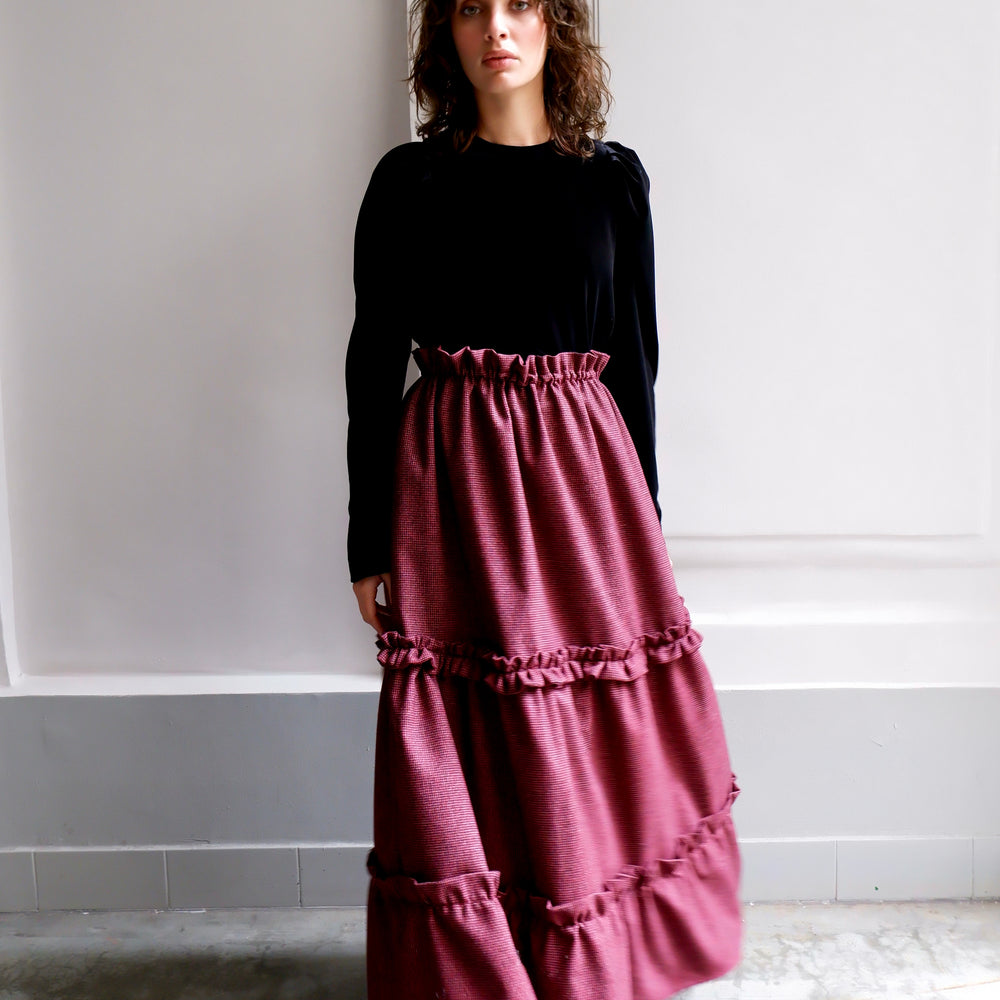 
                      
                        ONDINE RED AND BLACK HOUNDSTOOTH SKIRT
                      
                    