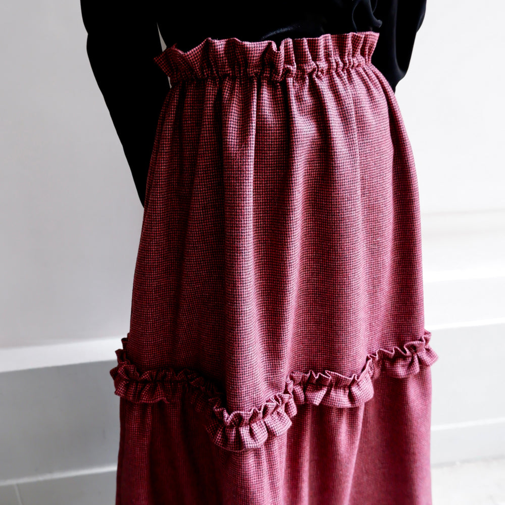 
                      
                        ONDINE RED AND BLACK HOUNDSTOOTH SKIRT
                      
                    