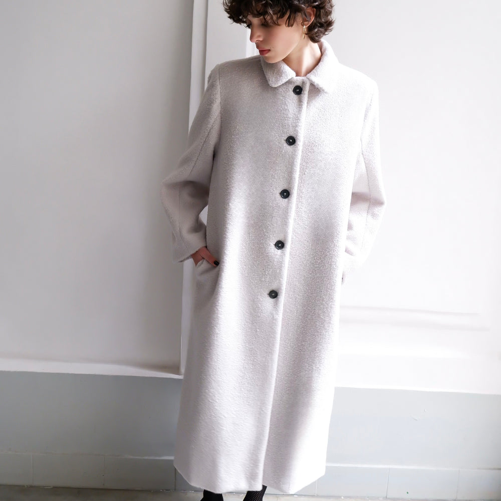 
                      
                        GABRIELLE LIGHT GREY COAT
                      
                    